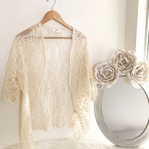 Love tree cream lace kimono